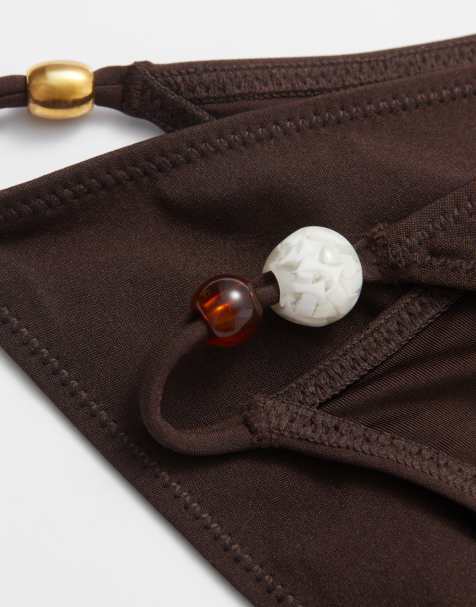 Bikini con un aro, escote palabra de honor y detalle de conchas de & Other Stories - view 1