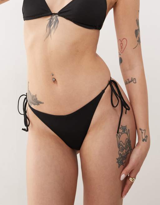 Bikini negro triangular de Monki