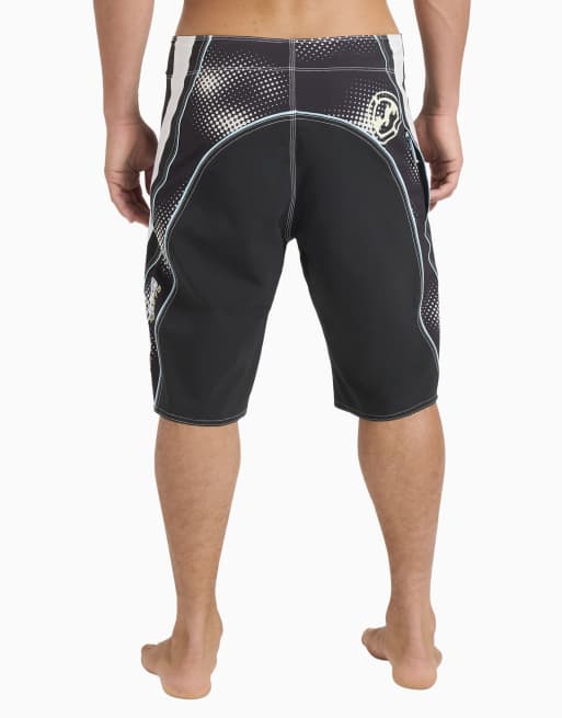 Billabong Fluid 2k pro boardshorts in black, 2 of 4