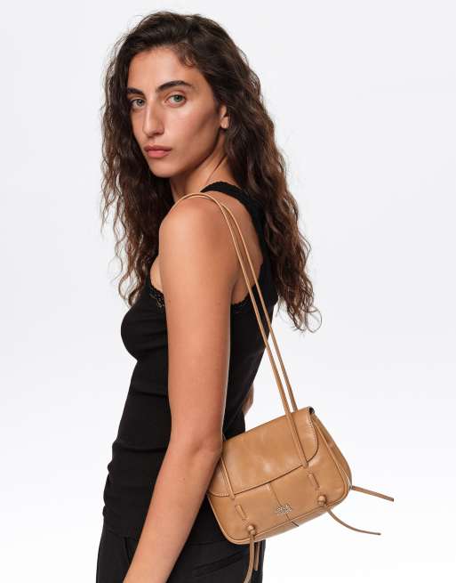 Bimba Y Lola - Borsa mini in pelle color miele con patta, 6 di 7