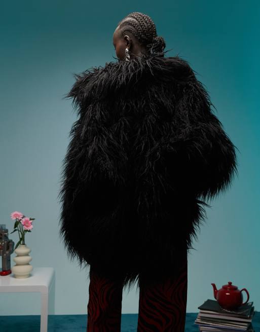 BIMBA Y LOLA - Cappotto nero in pelliccia sintetica a pelo lungo, 4 di 4