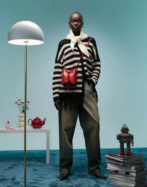 BIMBA Y LOLA - Cardigan oversize in maglia nera a righe bianche, 3 di 4