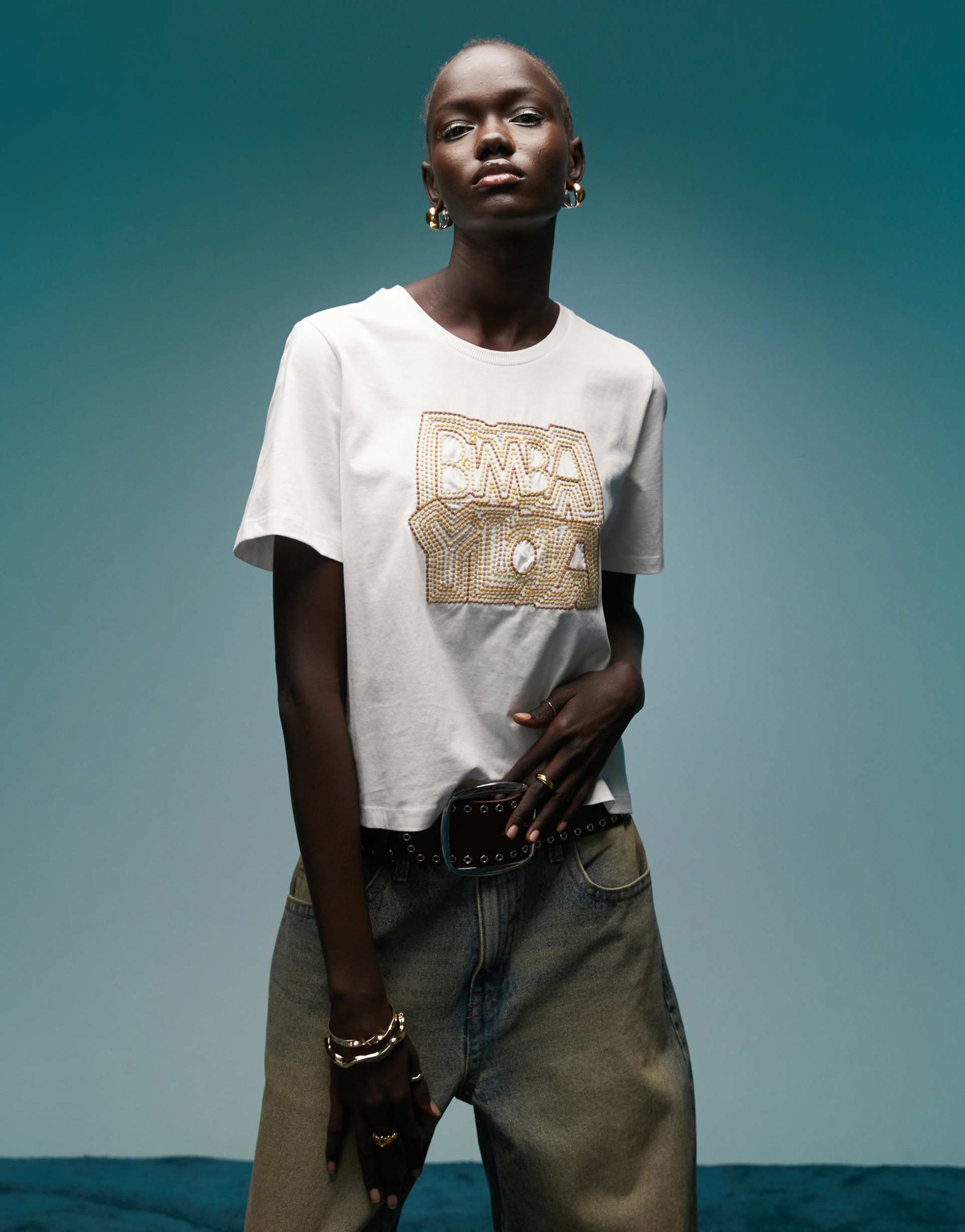 bimba y lola embroidered logo boxy t-shirt in ivory