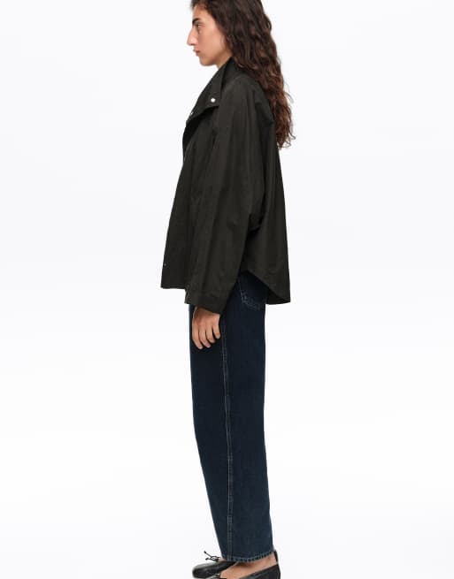 Bimba Y Lola kurzer Trenchcoat mit Fledermausärmeln in Schwarz, 3 von 6
