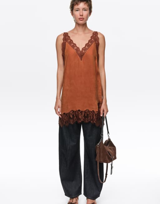 Bimba Y Lola lange camitop met kanten afwerking in toffee, 6 van 6