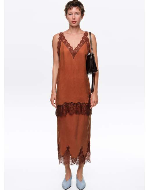 Bimba Y Lola midirok met overslag en kanten bies in toffee, 6 van 6