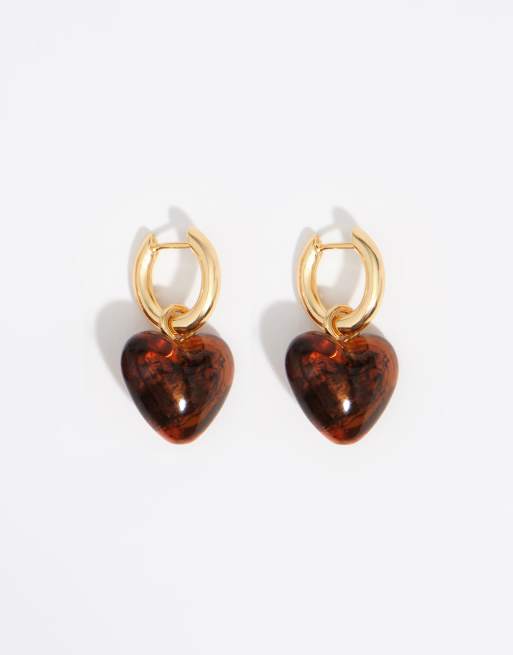 Bimba Y Lola pendientes de aro con corazón de resina color ámbar en marrón, 1 de 5