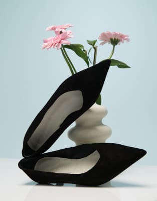 Bimba Y Lola Pointed Kitten Heel Pumps In Black