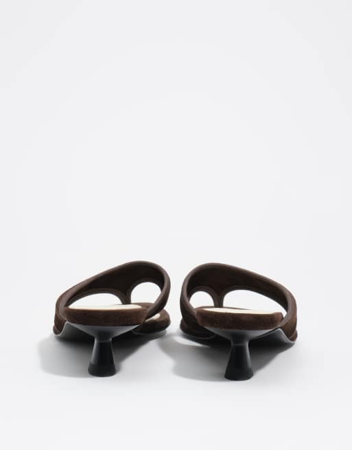 Bimba Y Lola Sandalen aus Wildleder mit niedrigem Absatz in Dunkelbraun, 7 von 7