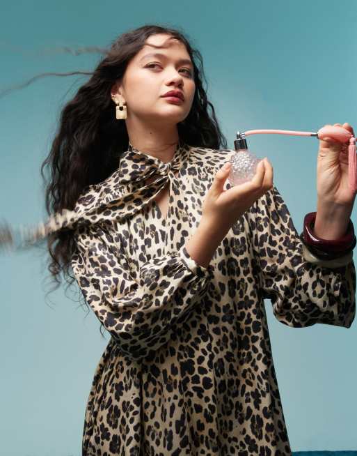 BIMBA Y LOLA - Vestito grembiule corto allacciato al collo con stampa leopardata, 3 di 4