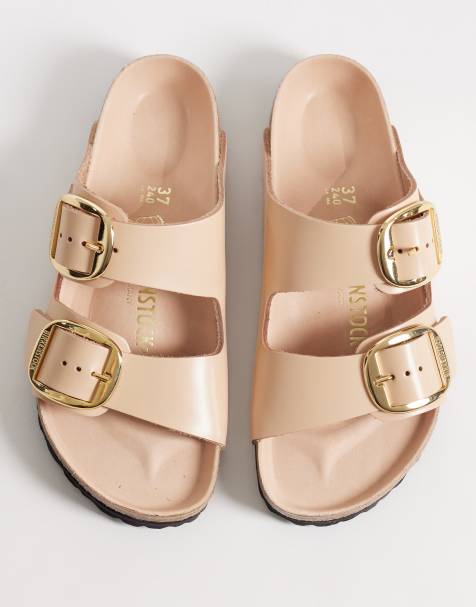 Birkenstock – Arizona – Beige, lackade, högglansiga sandaler i läder - view 1