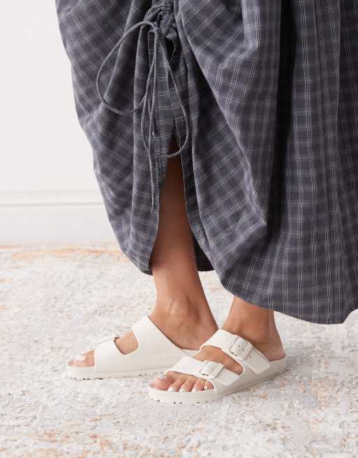 サンダル・ミュール BIRKENSTOCK 'Arizona - EVA' sandals Birkenstock Arizona EVA Sandals for Women in Eggshell