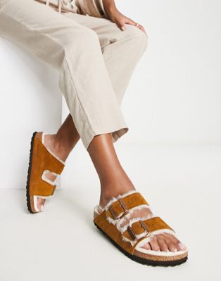 Birkenstock Arizona flat sandals in mink with fur lining - ASOS Price Checker
