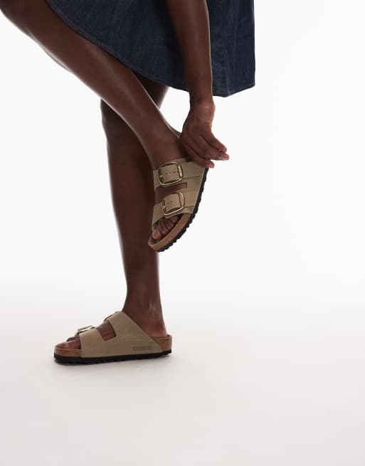 Birkenstock - Arizona - Geoliede leren sandalen met grote gesp in tabaksbruin, 2 van 4