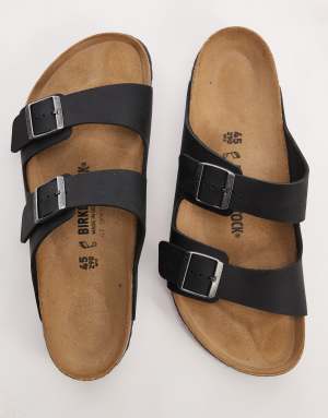 Birkenstock Arizona oiled leather sandals in black