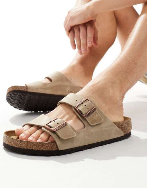 Birkenstock Arizona Sandalen aus geoltem Leder in Tabakbraun ASOS