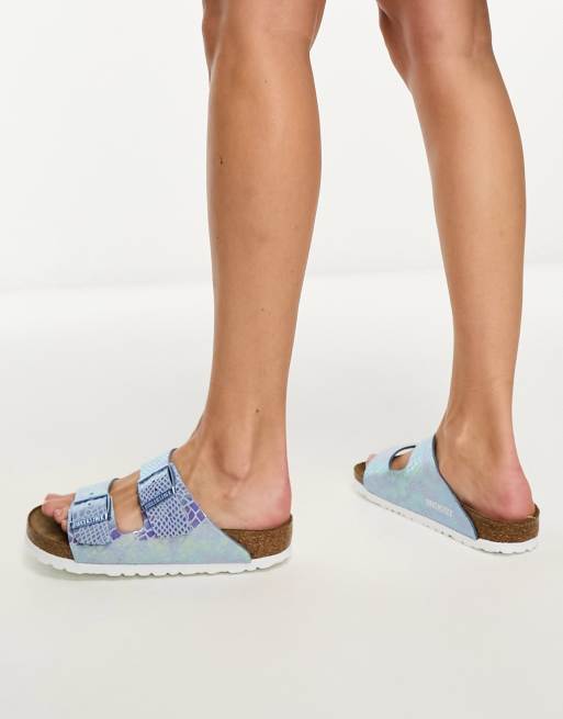 Birkenstock – Arizona – Sandalen in Flieder mit Schlangenmuster, 2 von 4