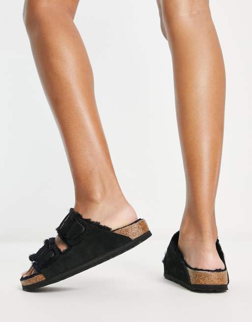Birkenstock - Arizona - Sorte sandaler med for i imiteret lammeskind, 2 af 4