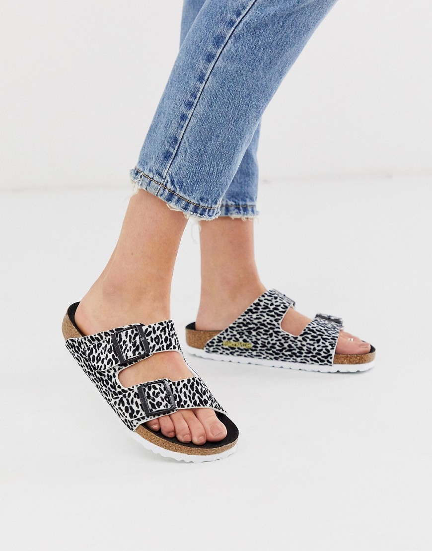 Birkenstock – Arizona – Svartvita mönstrade sandaler-Flerfärgad