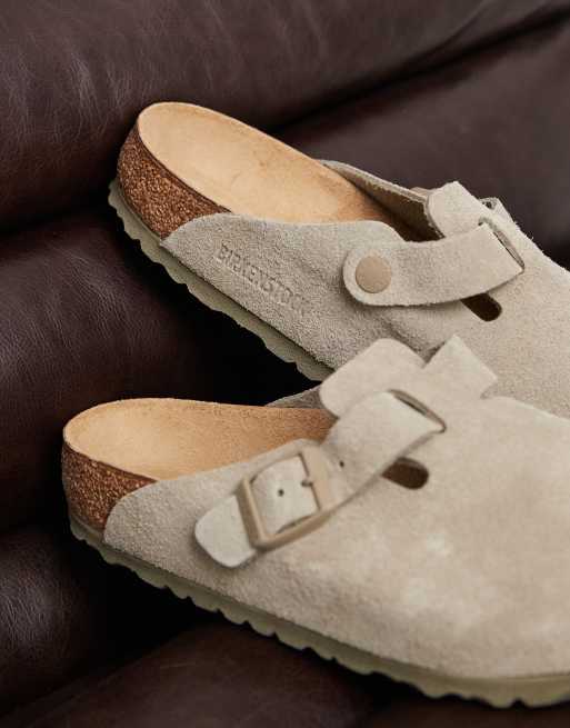Birkenstock Boston Clogs aus Wildleder in verblasstem Khaki, 4 von 5