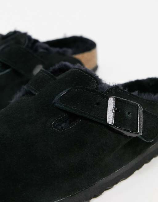 Birkenstock Boston clogs in black with fur lining