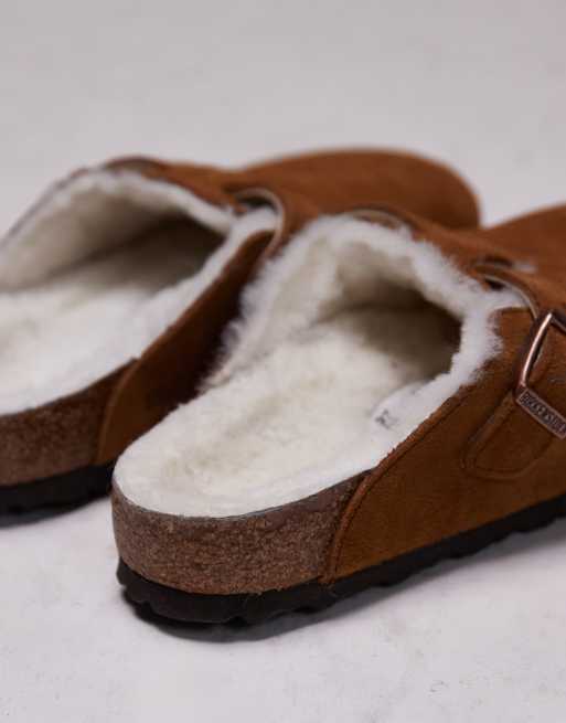 Birkenstock - Boston - Gyldenbrune unisex-clogs i ruskind med shearling-for, 3 af 4