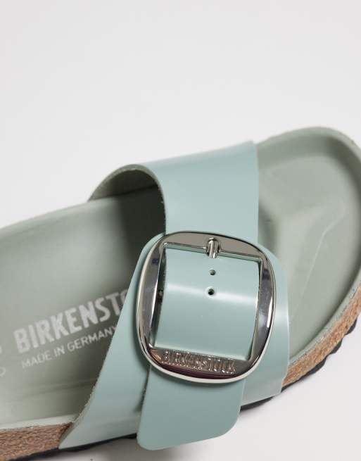 Birkenstock - Madrid - Sandalen van lakleer met grote gesp in puur saliegroen, 3 van 4