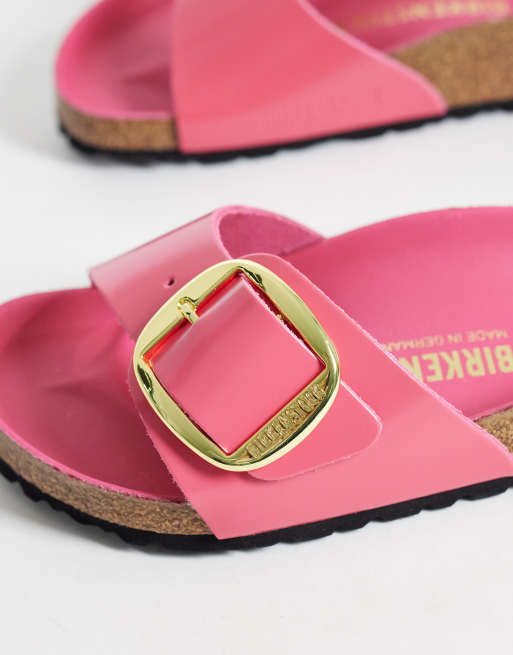 Birkenstock - Madrid - Sandali in pelle verniciata fucsia con fibbia grande, 3 di 4