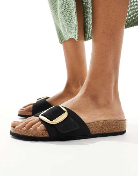 Birkenstock – Madrid – Svarta sandaler i nubuckläder med stora spännen - view 1