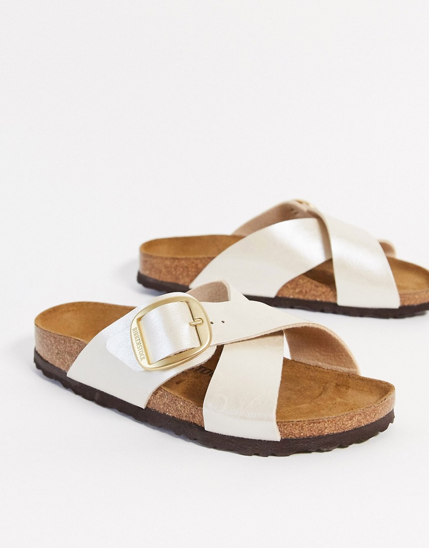 Birkenstock - Siena - Perlemorshvide sandaler med stort spænde-Beige