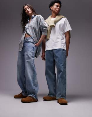 Birkenstock - Unisex - Boston - Clogs in aus Wildleder in Hellbraun mit Futter aus Lammfellimitat