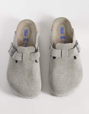  Unisex Boston suede clogs in stone coin