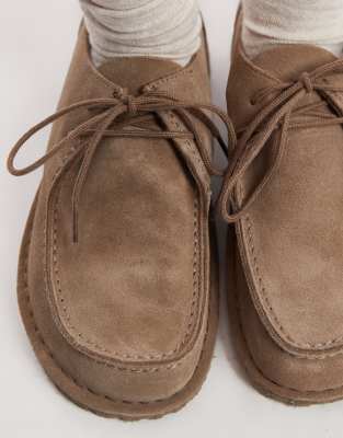  unisex suede Utti lace regular fit shoes in gray taupe