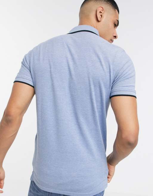 Blå piquépolo med logo og farvede kanter i smal pasform fra Jack & Jones Essentials, 2 af 4
