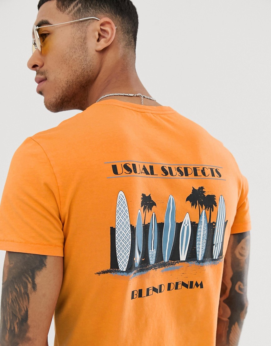 Blend - T-shirt slim arancione con stampa di tavole da surf