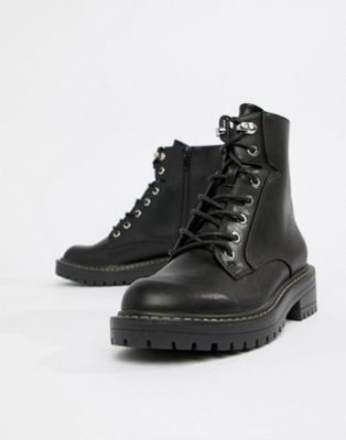hiker ankle boots