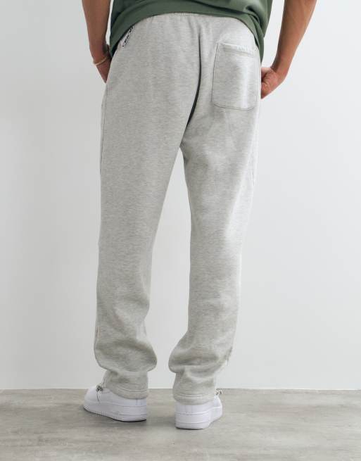 BLKVIS logo regular fit joggers i grått, 3 av 5