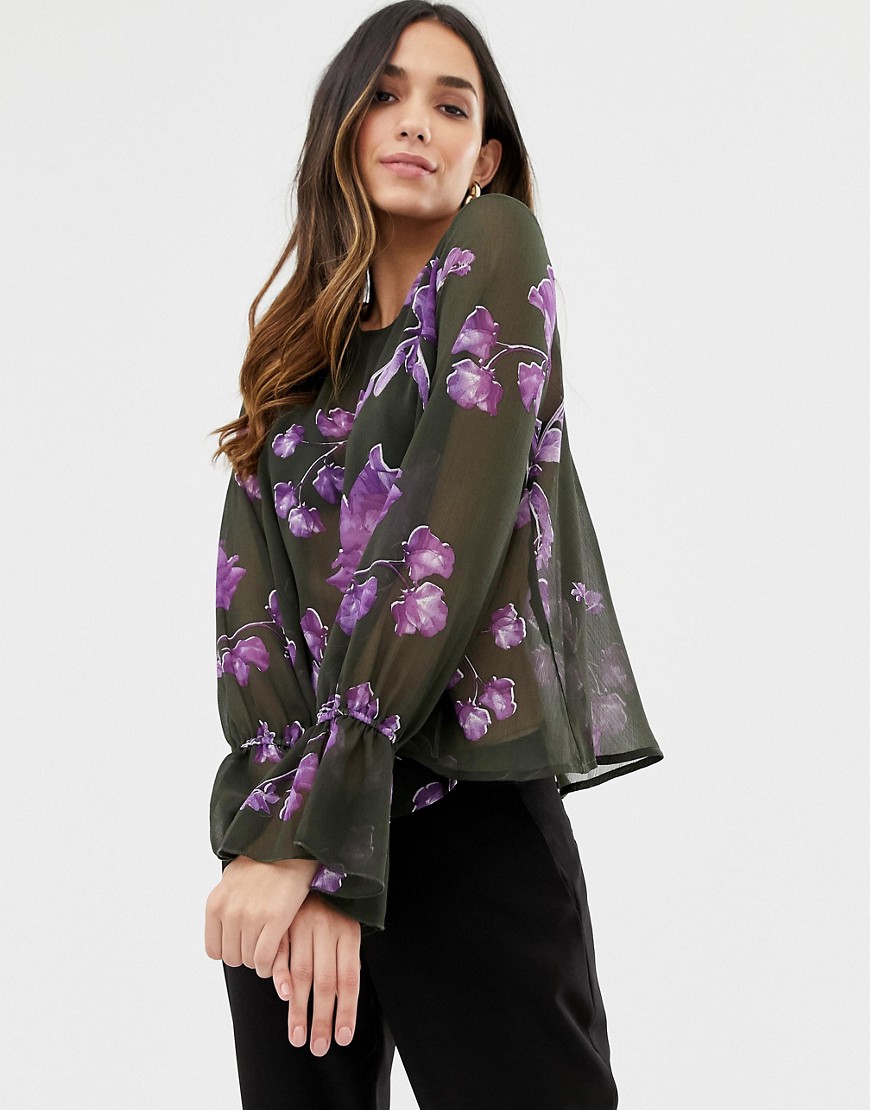 Blomstret bluse med flæseærmer fra Y.A.S-Multifarvet