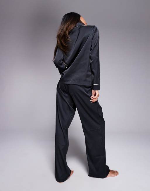 Bluebella Claudia Luxury Satin Long Pyjama Set in Black, 2 of 4