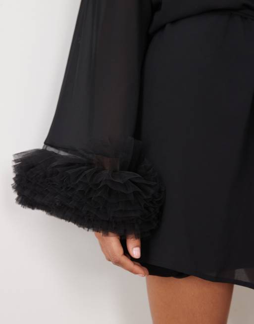 Bluebella Kika kimono with ruffled cuffs detail in black, 3 of 4