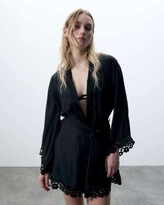 Sheer Lace 4