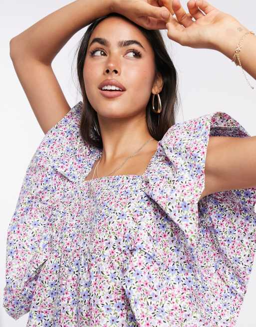 Blusa amplia con escote cuadrado en dise o violeta floral de Mango