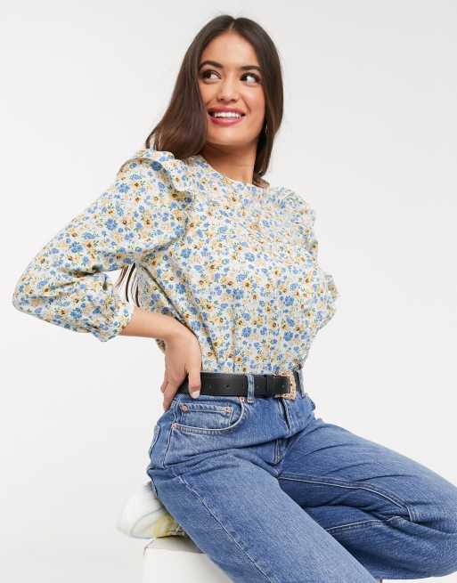 Blusa Amplia de Popelina con Detalle de Volante y Estampado Floral de New Look