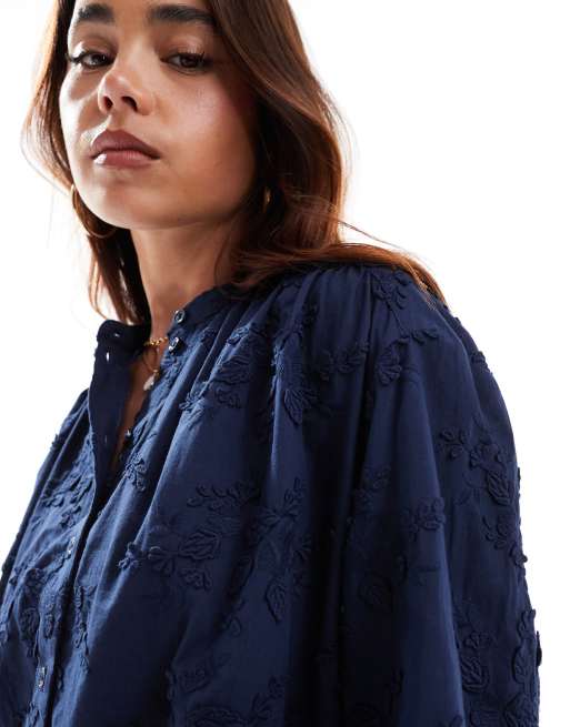 Blusa azul marino con bordado floral de & Other Stories, 4 de 4
