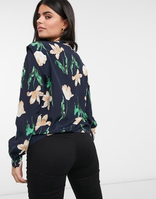 Blusa azul best sale marino con flores