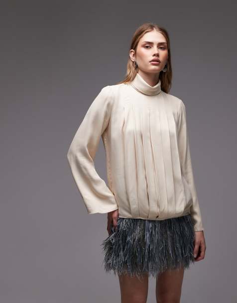 Blusa blanco marfil con cuello alzado y pliegues de satén de ASOS DESIGN - view 1