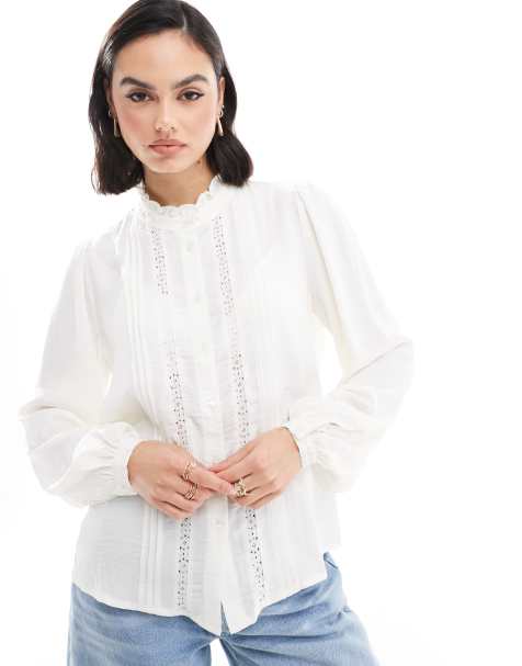 Blusa color crema con detalle de encaje de JDY - view 1