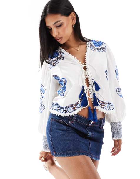 Blusa color crema con diseño calado y bordado inglés de River Island - view 1