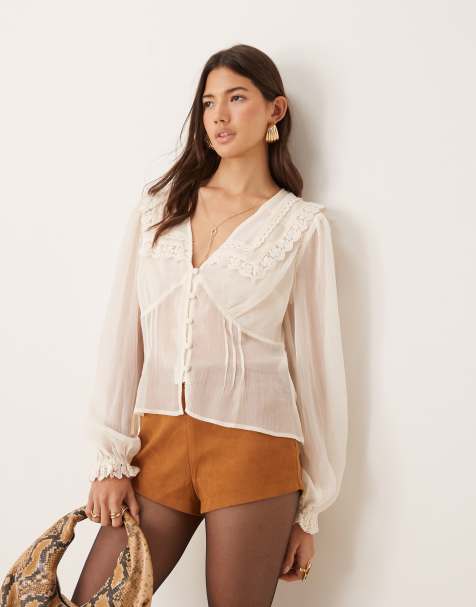Blusa color crema con solapas y ribete de encaje de ASOS DESIGN - view 1
