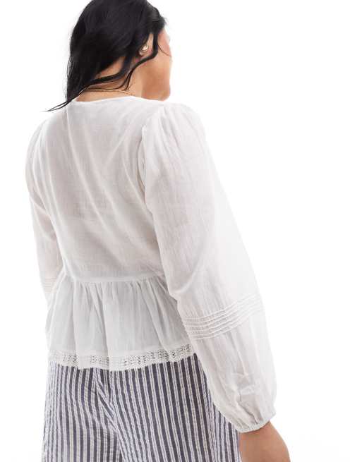 Blusa color crema de manga larga con cuello cuadrado e insertos de encaje de ASOS DESIGN Curve, 3 de 4